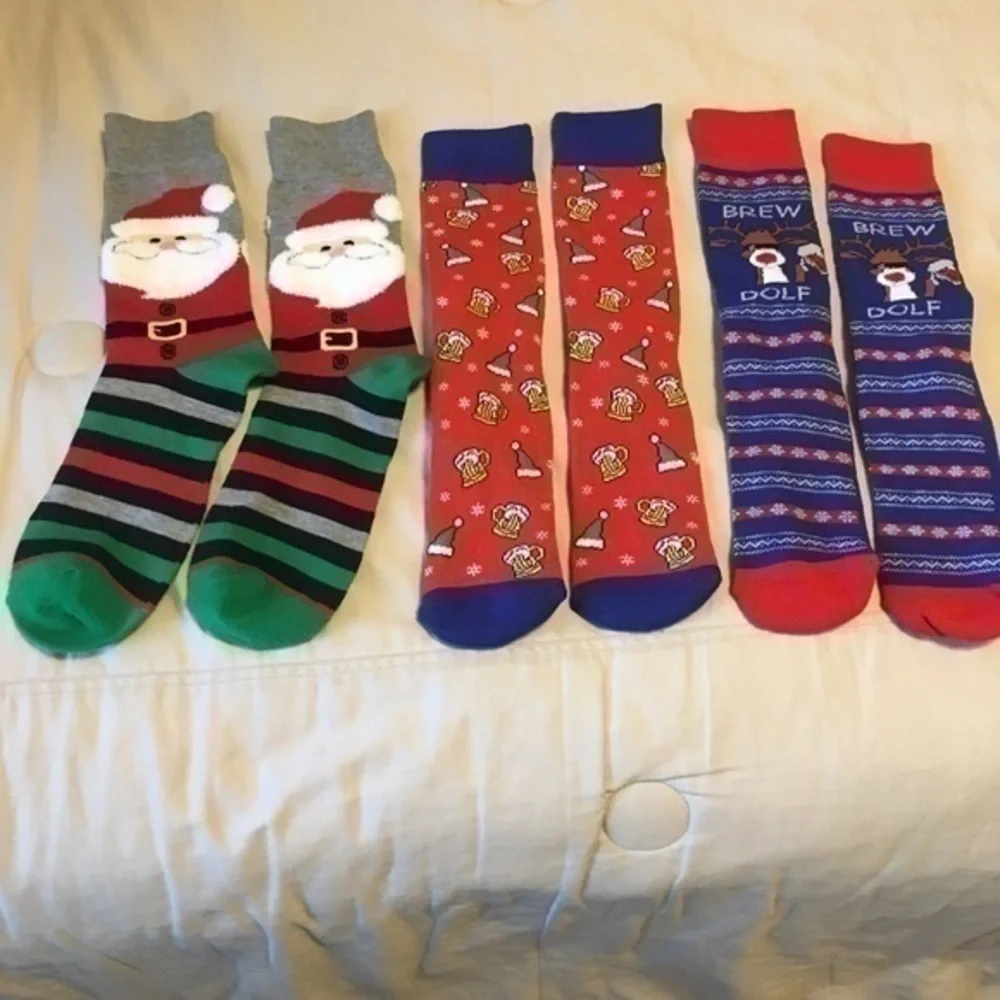3 pairs of women’s Christmas socks